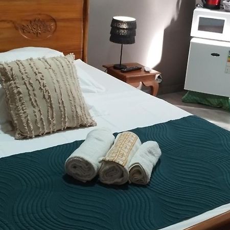 Bois De Santal Chambre D'Hotes Сен-Пьер Экстерьер фото